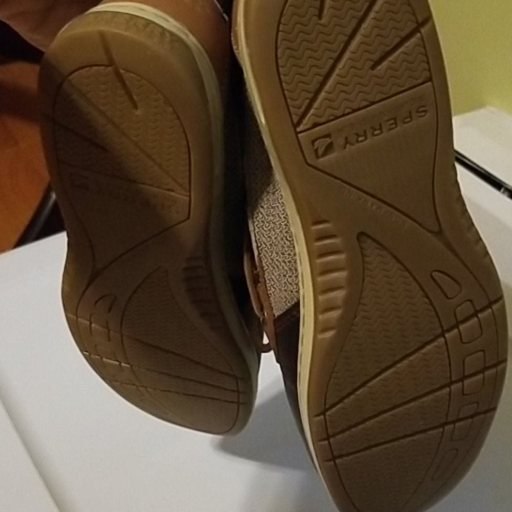 NEW Leopard Sperrys 7.5 - Picture 2 of 3